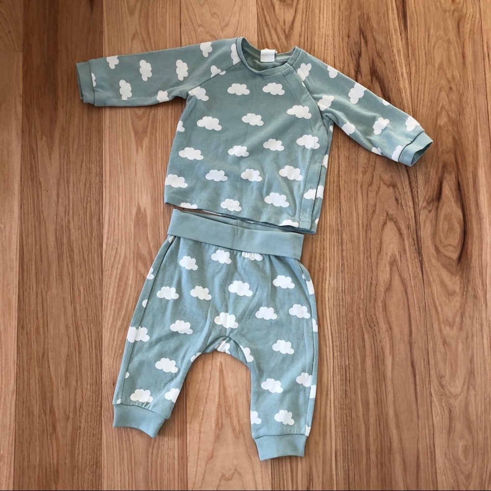 H&M blue cloud pant and top set, 4-6 months